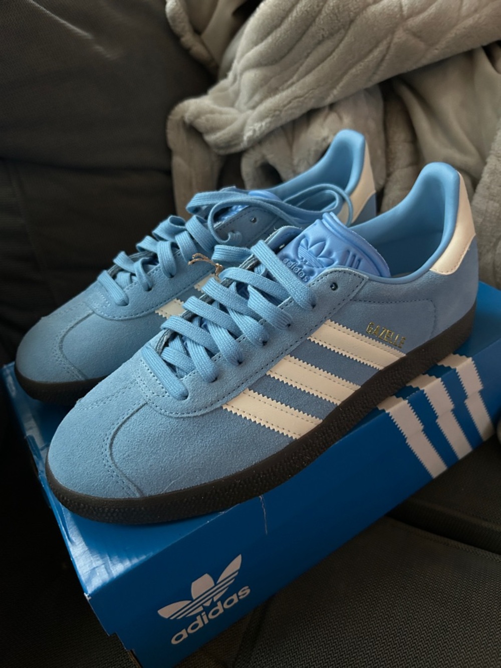 adidas baby blue gazelle 7.5 brand new in box